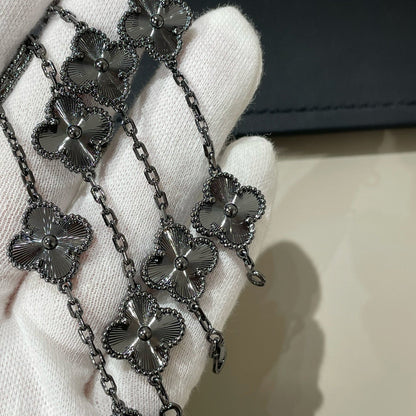 [Select]CLOVER 5 MOTIF BLACK BRACELET