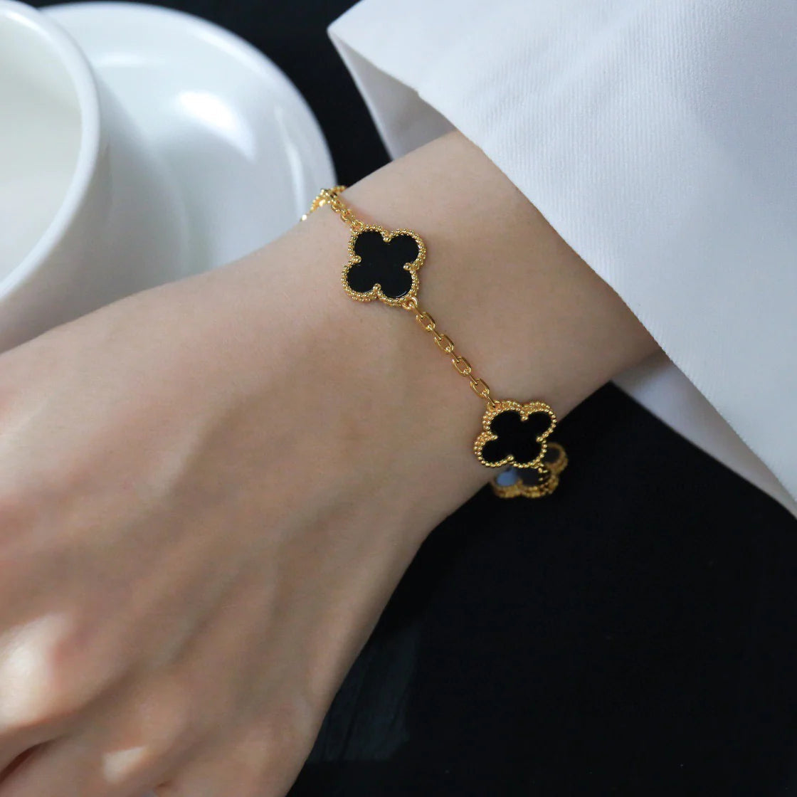 [Select] CLOVER 5 MOTIF ONYXS BRACELET COLLECTION