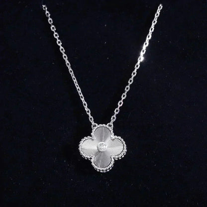[Select]CLOVER  15MM DIAMOND LASER NECKLACE SILVER