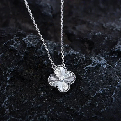 [Select]CLOVER  15MM DIAMOND LASER NECKLACE SILVER