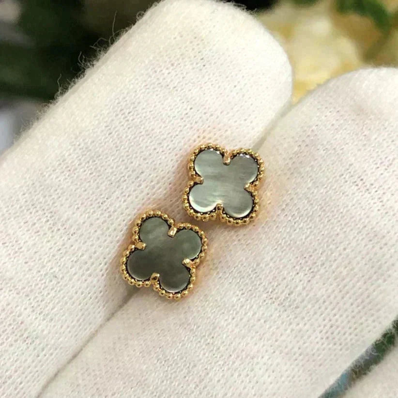 [Select]CLOVER MINI 9.5MM GRAY MOP EARRINGS