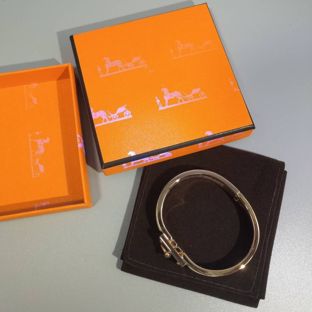 [Select]H GREY BRACELET