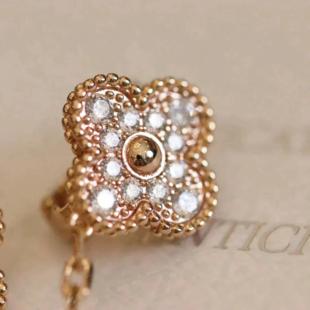 [Select]CLOVER MEDIUM 1 MOTIFS FUll DIAMOND EARRINGS