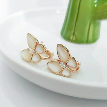 [Select]BUTTERFLY MOP DIAMOND EARRINGS