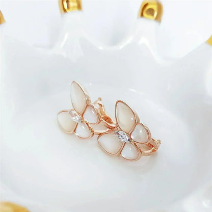 [Select]BUTTERFLY MOP DIAMOND EARRINGS