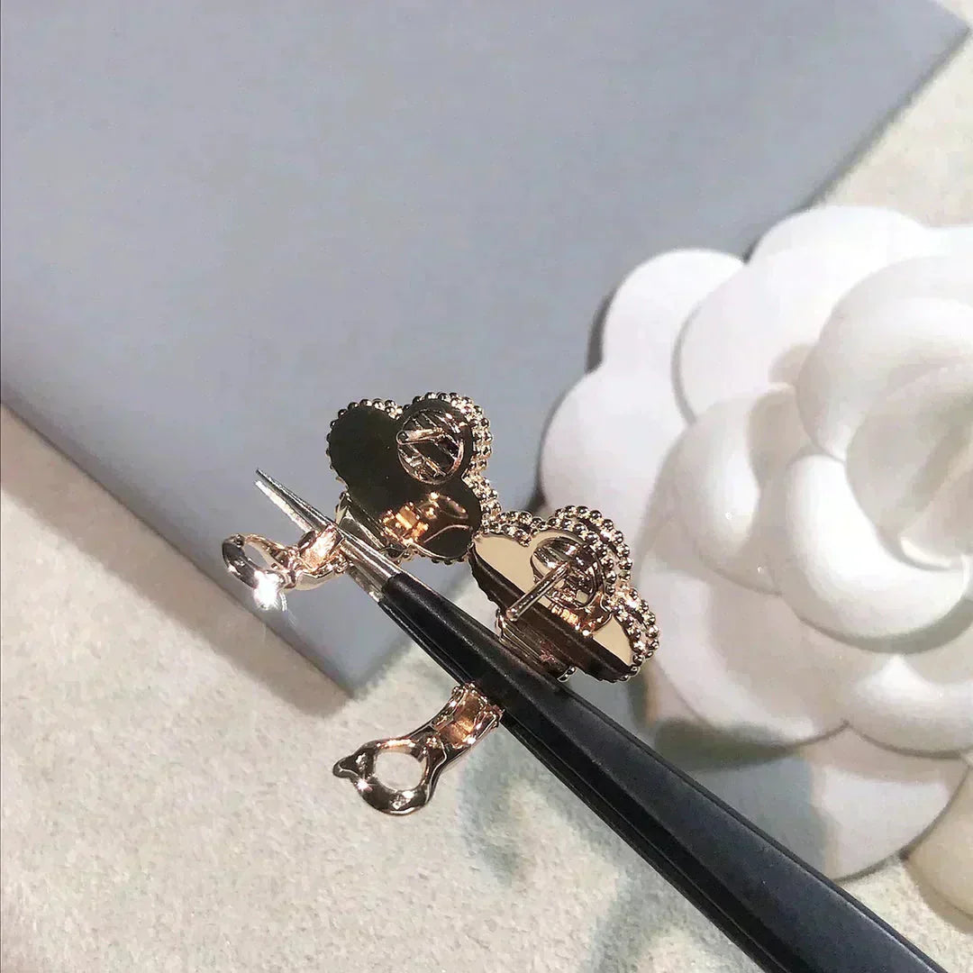 [Select]CLOVER MEDIUM 1 MOTIFS  PINK MOP DIAMOND EARRINGS