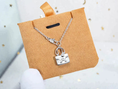 [Select]AMULETTE PEDANT SILVER NECKLACE