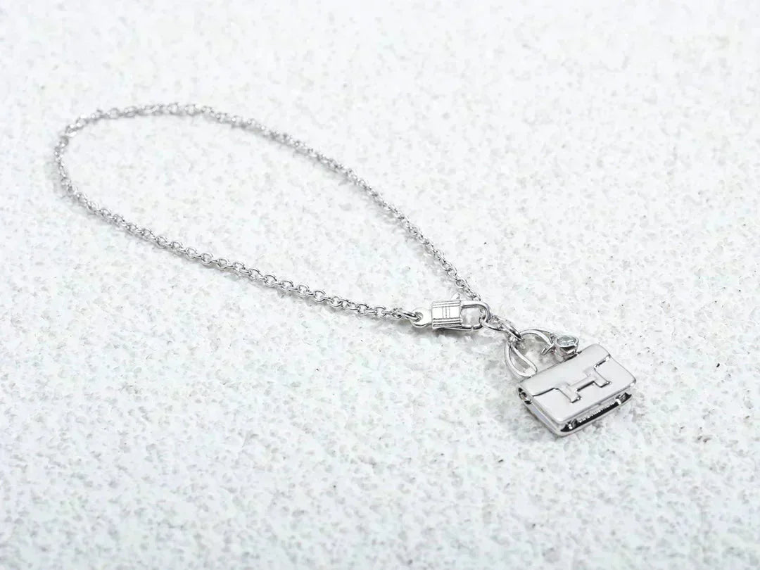[Select]AMULETTE PEDANT SILVER NECKLACE