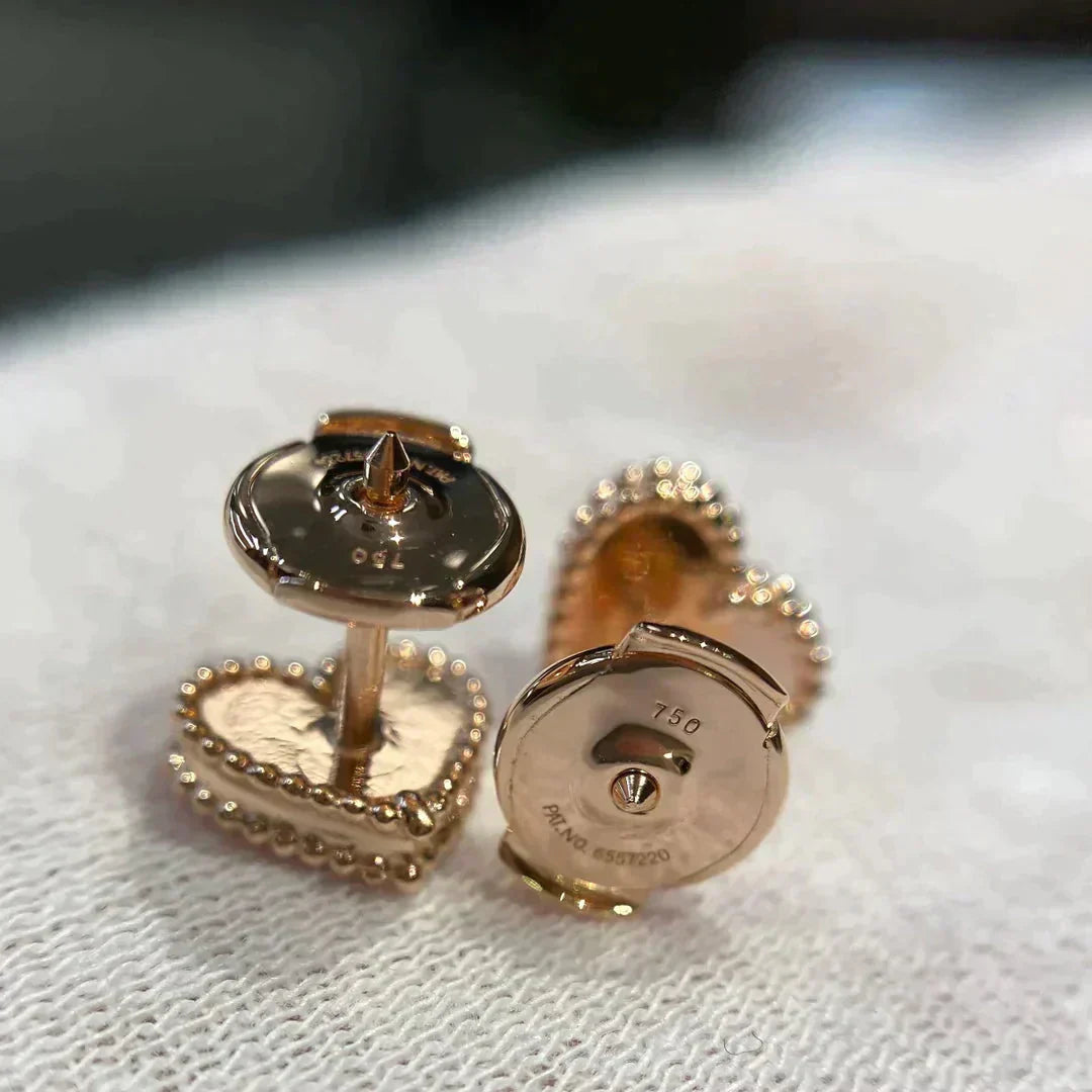 [Select]HEART CARNELIAN STUD EARRINGS