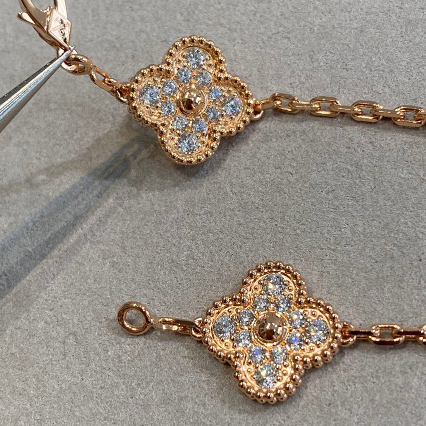 [Select] CLOVER 5 MOTIF FULL DIAMOND BRACELET COLLECTION