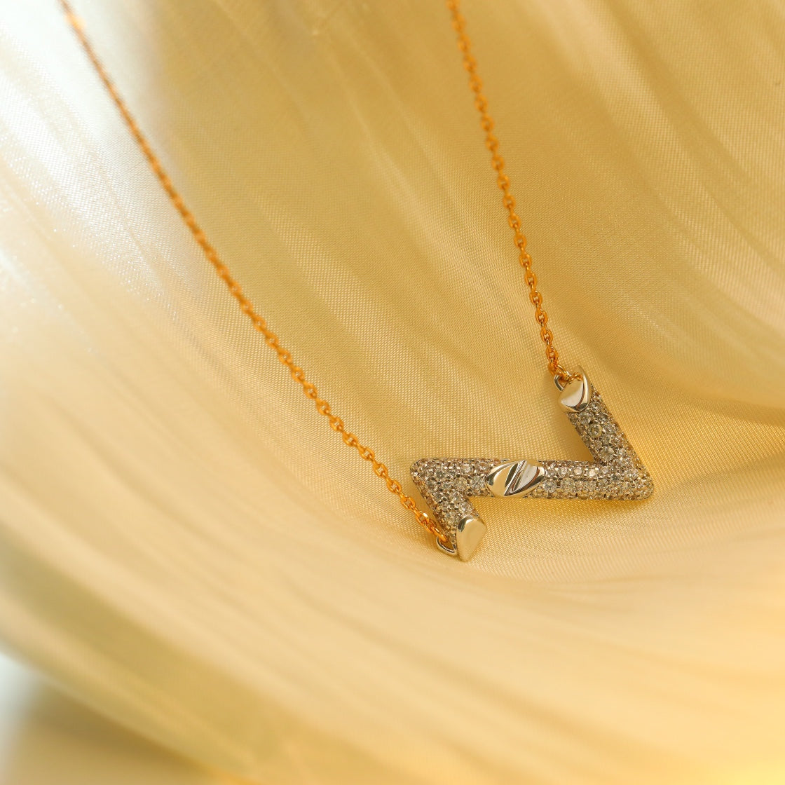 [Select]VOLT SILVER DIAMOND PEDANT NECKLACE