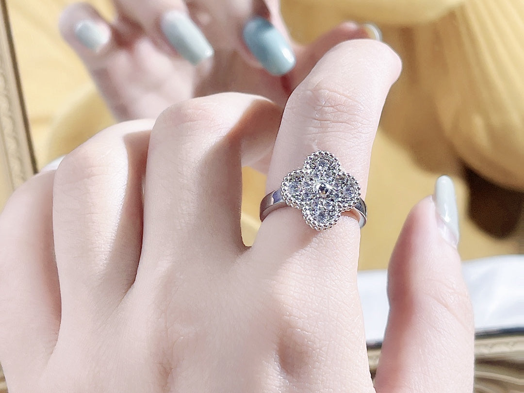 [Select]CLOVER DIAMOND RING