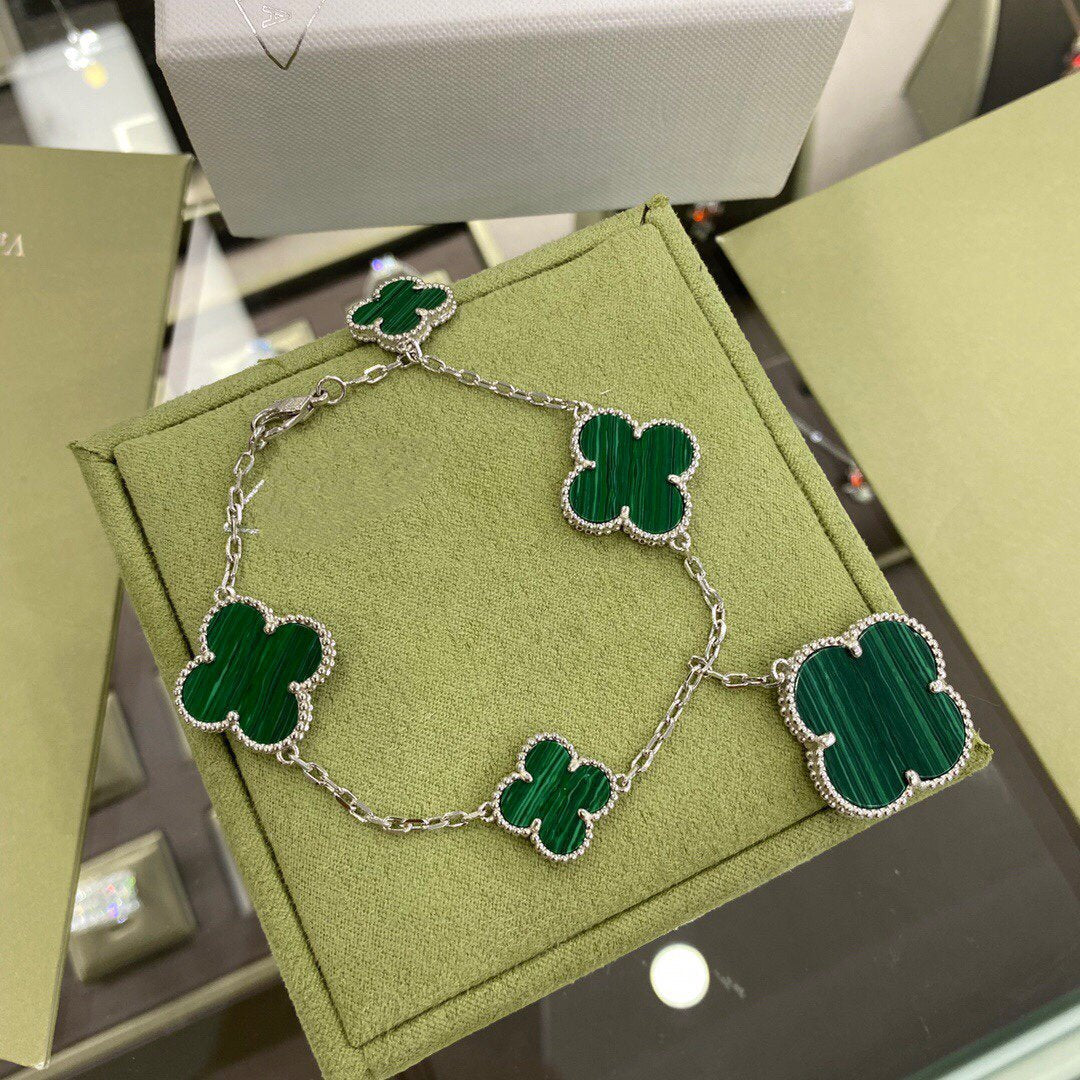 [Select]CLOVER 5 MOTIFS SIVLER MALACHITE BRACELET