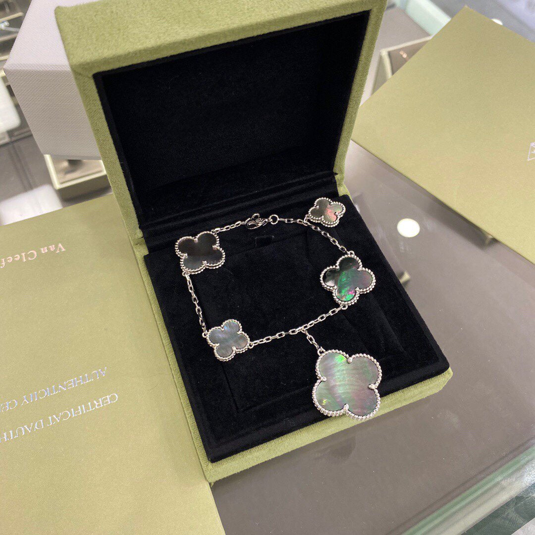[Select]CLOVER 5 MOTIFS SIVLER DARK MOP BRACELET