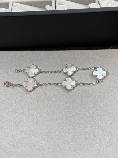 [Select]CLOVER WHITE PEARL MOP 5 MOTIF BRACELET COLLECTION