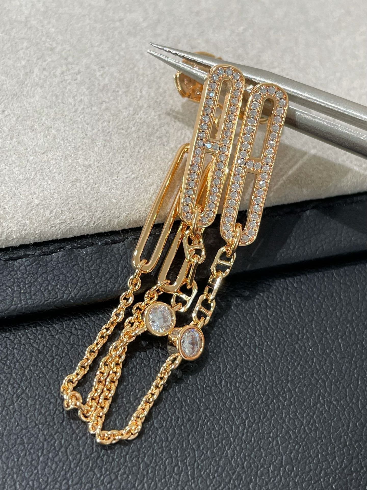 [Select]CHAINE CHAOS DIAMOND DROP EARRINGS