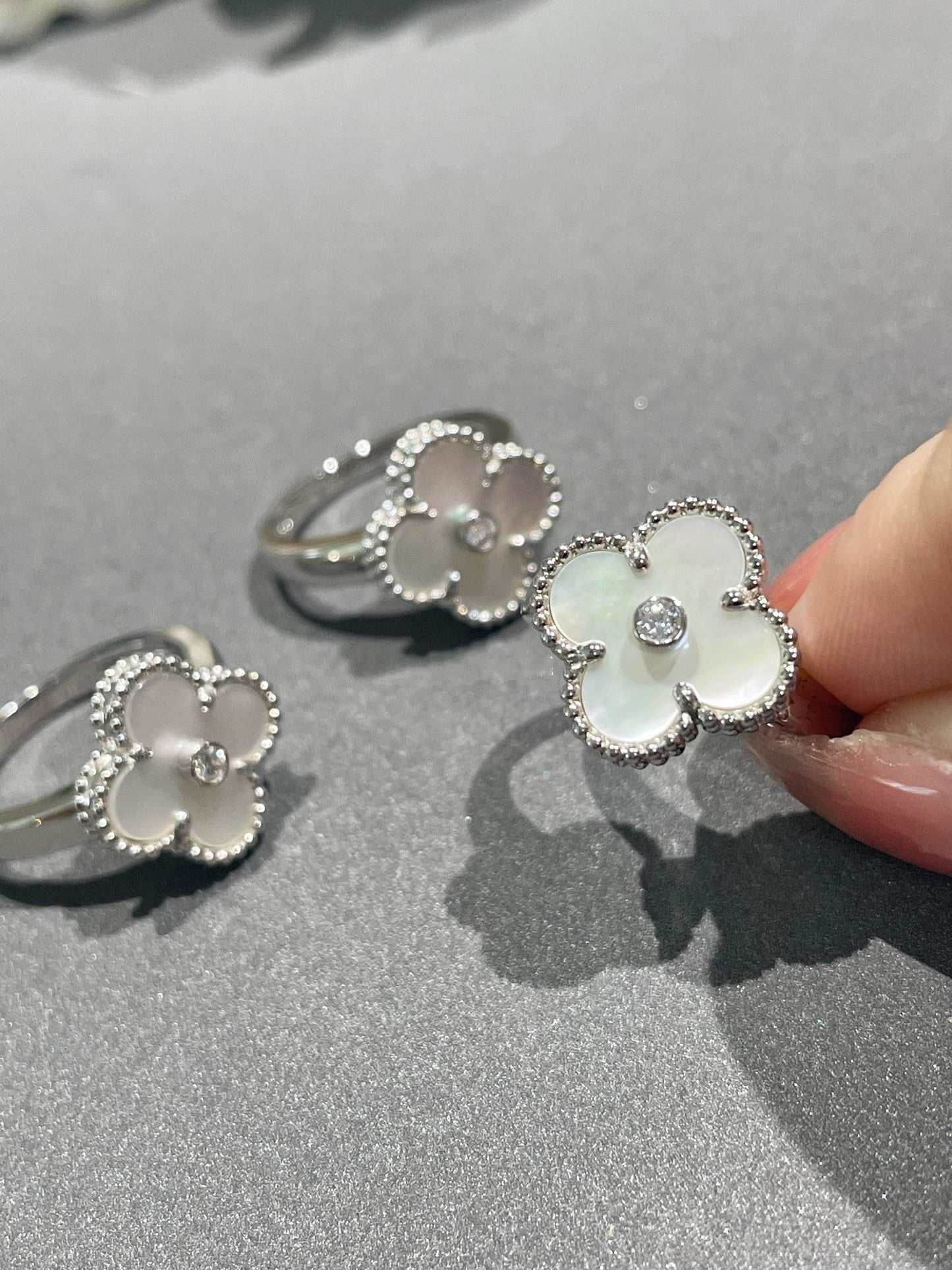 [Select]CLOVER SILVER MOP DIAMOND RING
