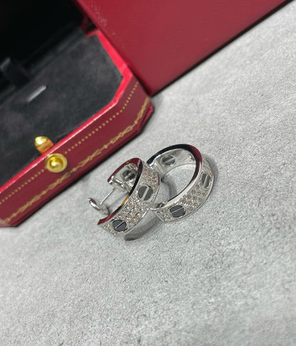 [Select]LOVE CERAMIC DIAMOND PAVED SILVER EARRINGS
