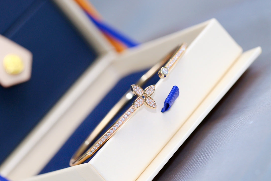[Select]IDYLLE PINK GOLD OPEN BRACELET DIAMOND PAVED