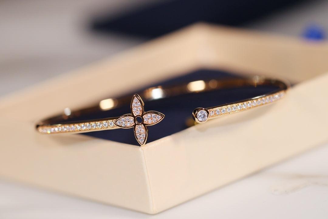 [Select]IDYLLE GOLD OPEN BRACELET DIAMOND PAVED