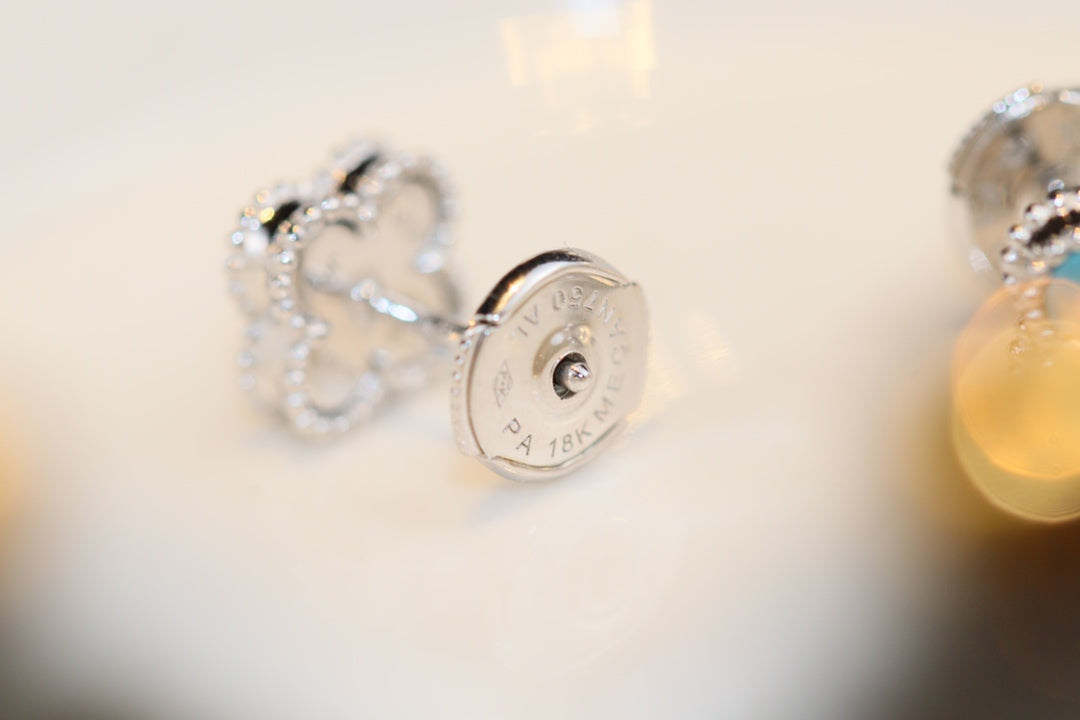 [Select]CLOVER MINI TURQUOISE SILVER STUD EARRINGS
