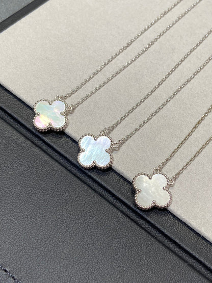 [Select]CLOVER MEDIUM SILVER WHITE MOP NECKLACE