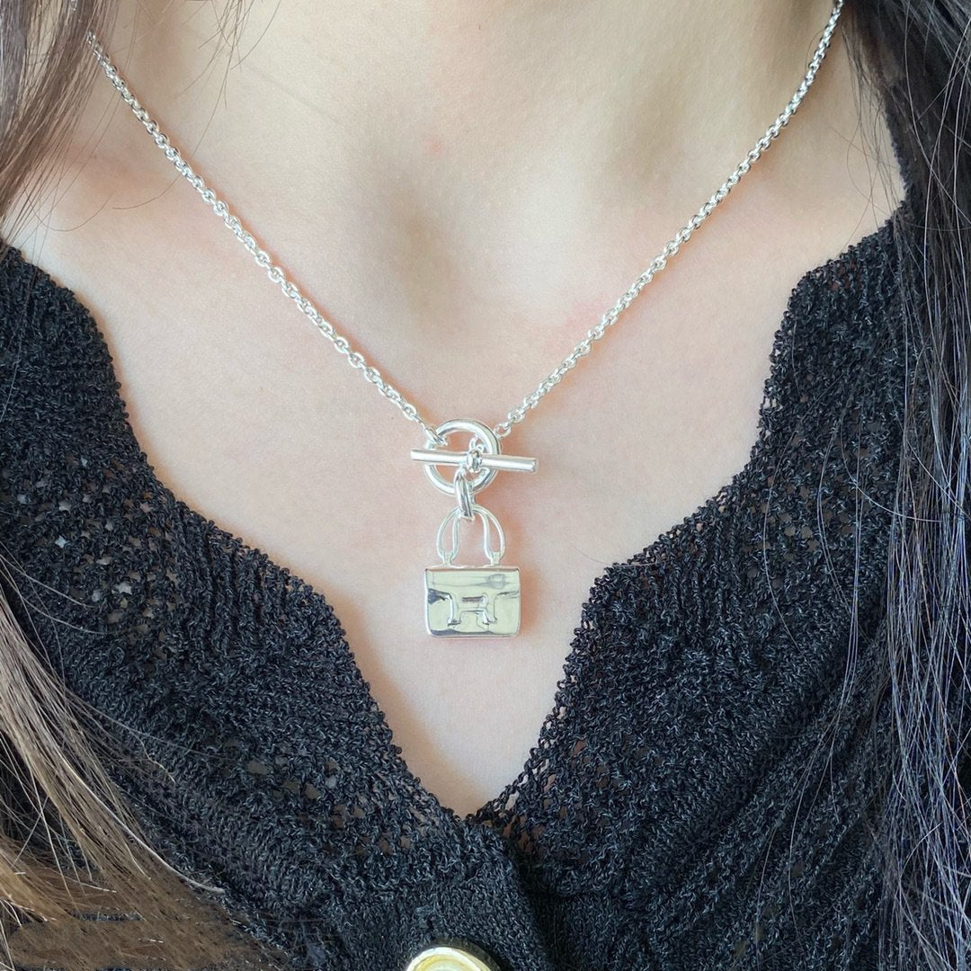 [Select]CONSTANCE PEDANT SILVER NECKLACE