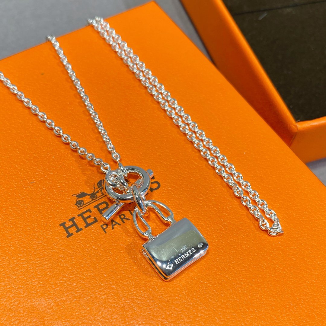 [Select]CONSTANCE PEDANT SILVER NECKLACE