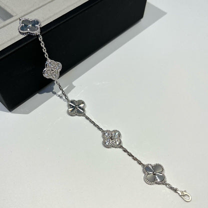 [Select] CLOVER 5 MOTIF LASER BRACELET COLLECTION