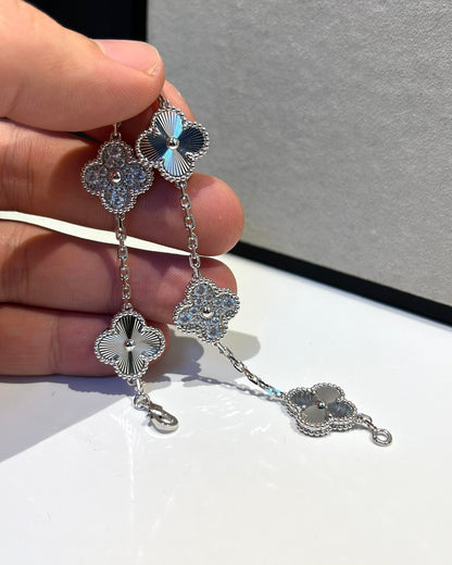 [Select] CLOVER 5 MOTIF LASER BRACELET COLLECTION