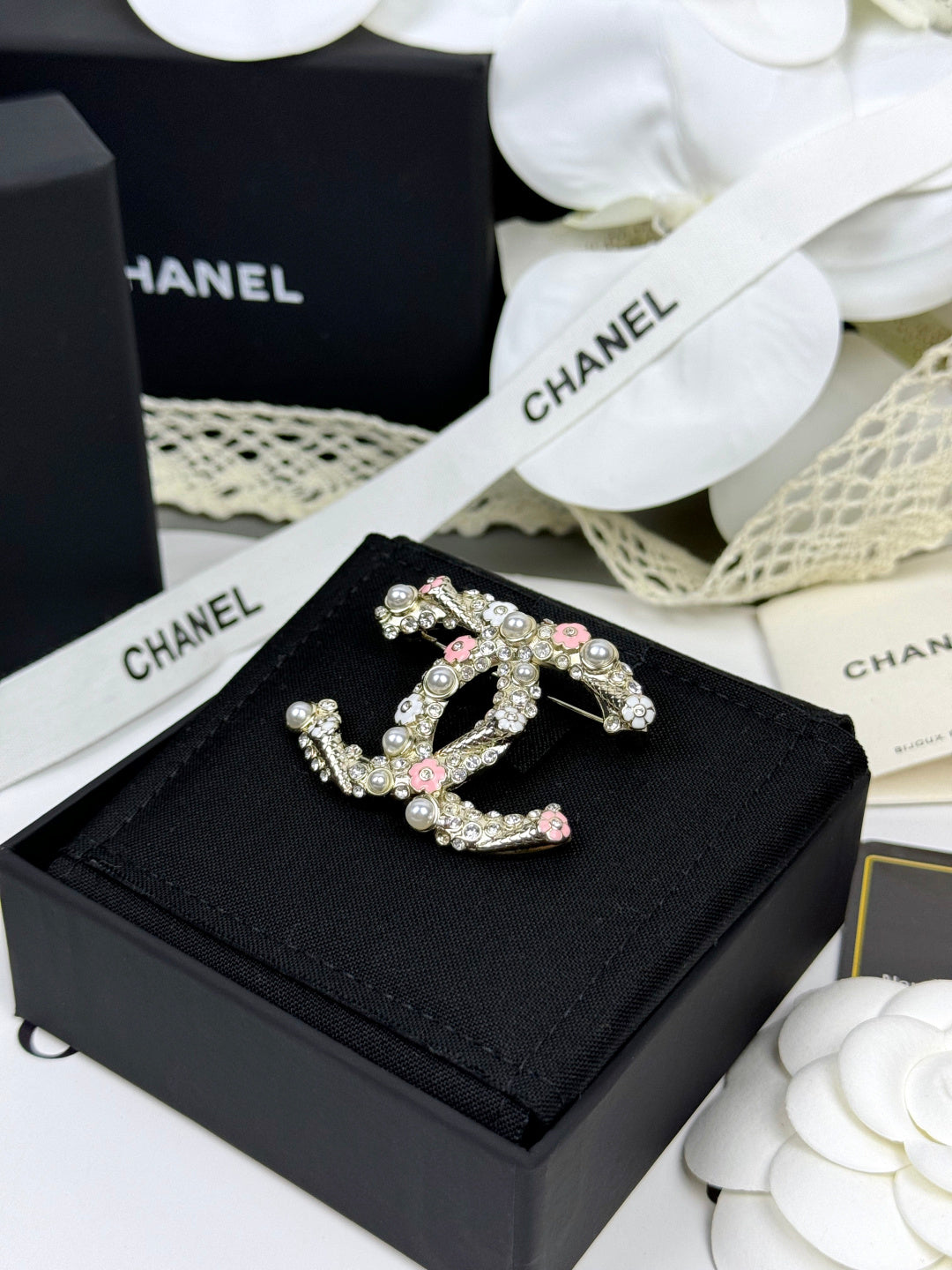 [Select]26C Pink-White Enamel Ice Cream Cone Double C Brooch
