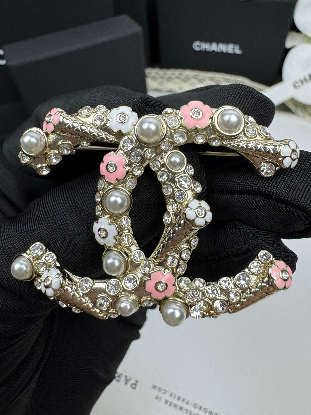 [Select]26C Pink-White Enamel Ice Cream Cone Double C Brooch