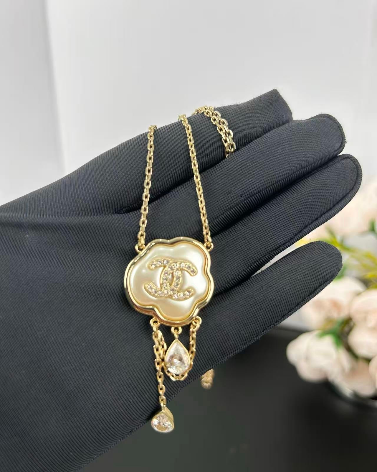 [Select]Cloud Pearl Mother-of-Pearl Diamond Chain Pendant Necklace