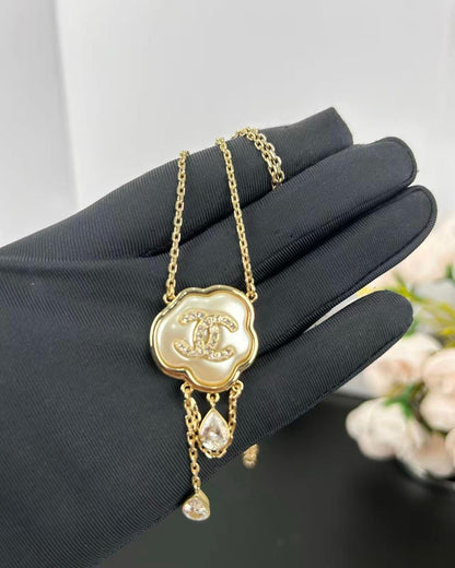 [Select]Cloud Pearl Mother-of-Pearl Diamond Chain Pendant Necklace