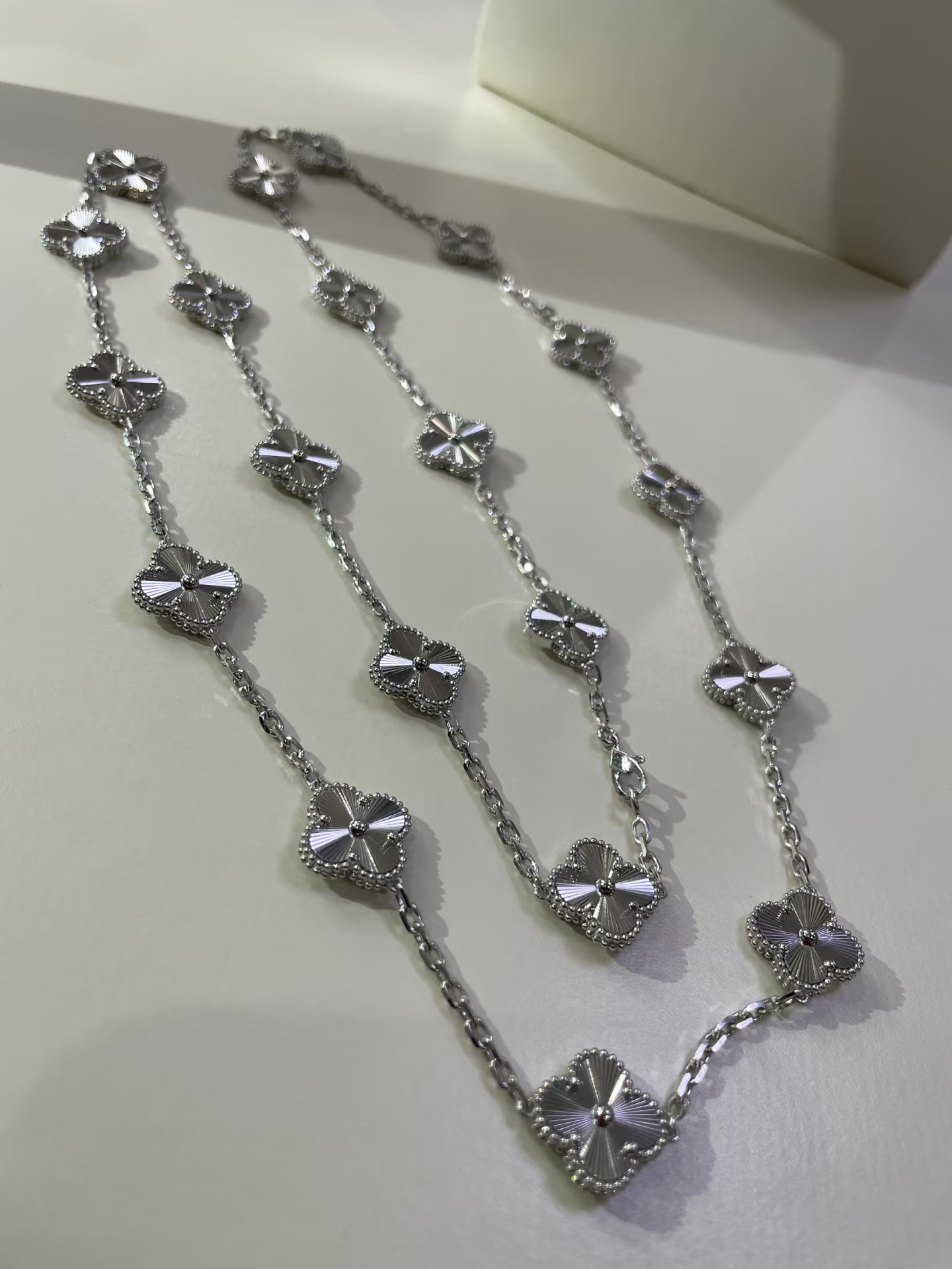 [Select]CLOVER 20 MOTIFS SILVER LASER