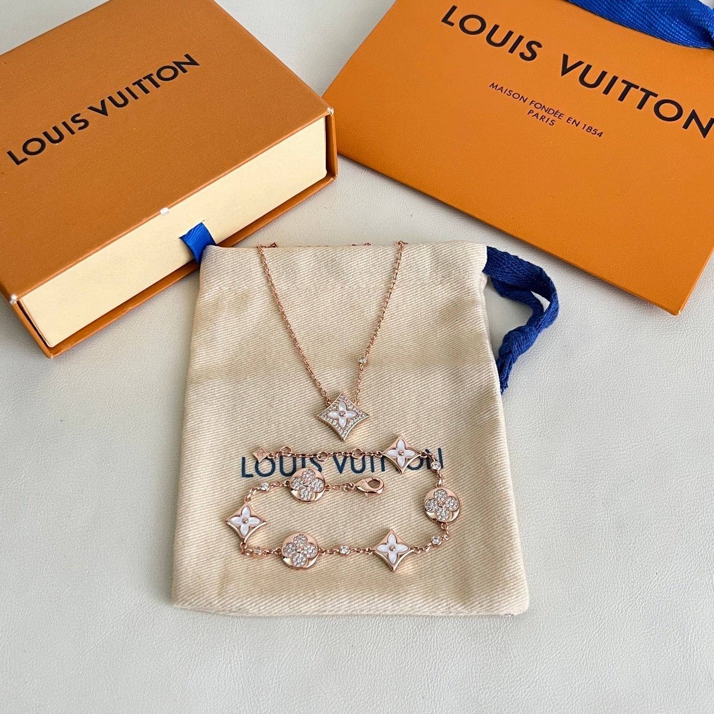 [Select]ROSE GOLD DIAMOND NECKLACE