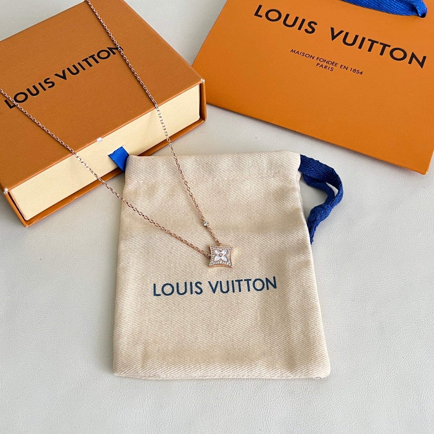 [Select]ROSE GOLD DIAMOND NECKLACE
