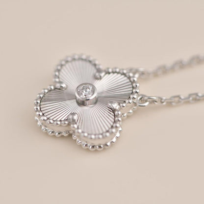 [Select]CLOVER  15MM DIAMOND LASER NECKLACE SILVER