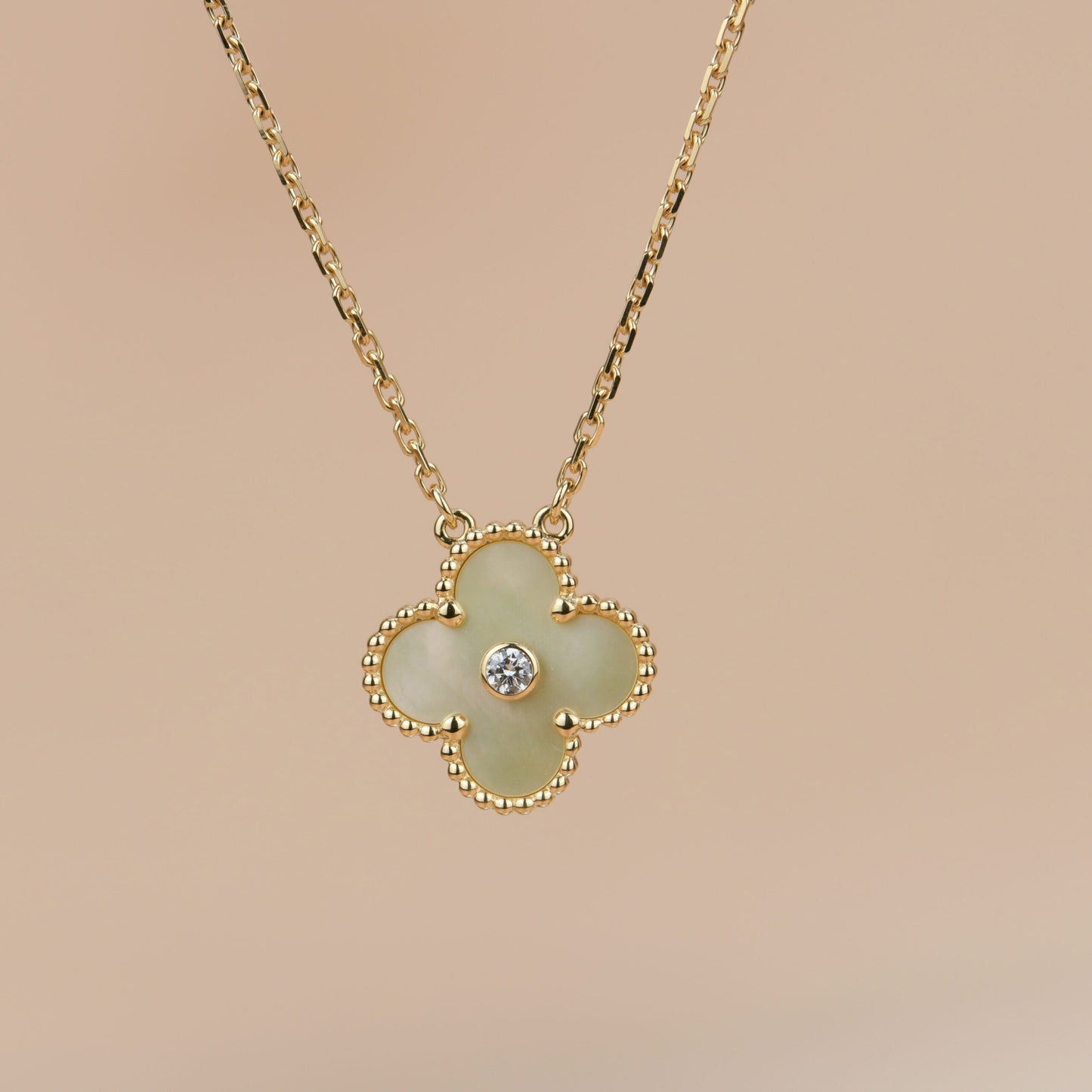 [Select]CLOVER 15MM DIAMOND GOLD MOTHER OF PEARL NECKLACE