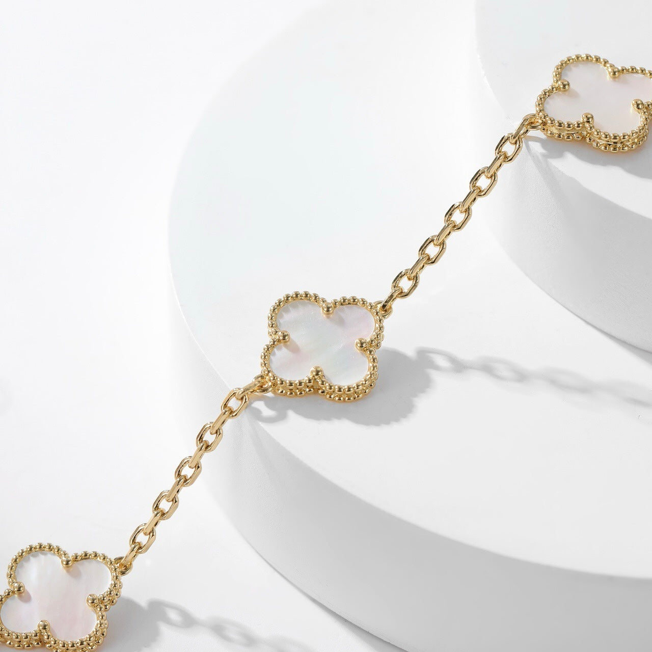 [Select]CLOVER 10 MOTIFS WHITE MOTHER OF PEARL NECKLACE