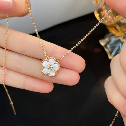 [Select]LUCKY  WHITE MOP  PLUM BLOSSOM NECKLACE