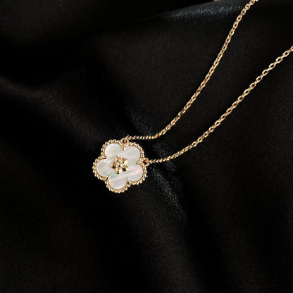 [Select]LUCKY  WHITE MOP  PLUM BLOSSOM NECKLACE