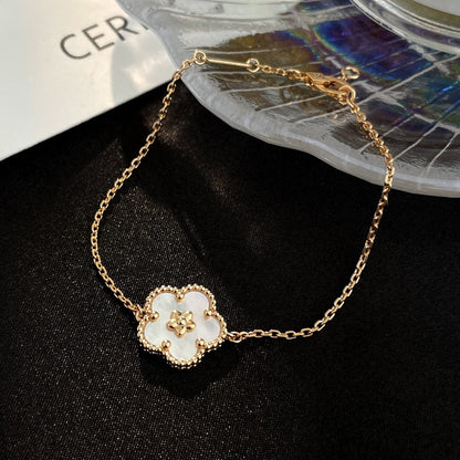 [Select]LUCKY WHITE MOP PLUM BLOSSOM  BRACELET