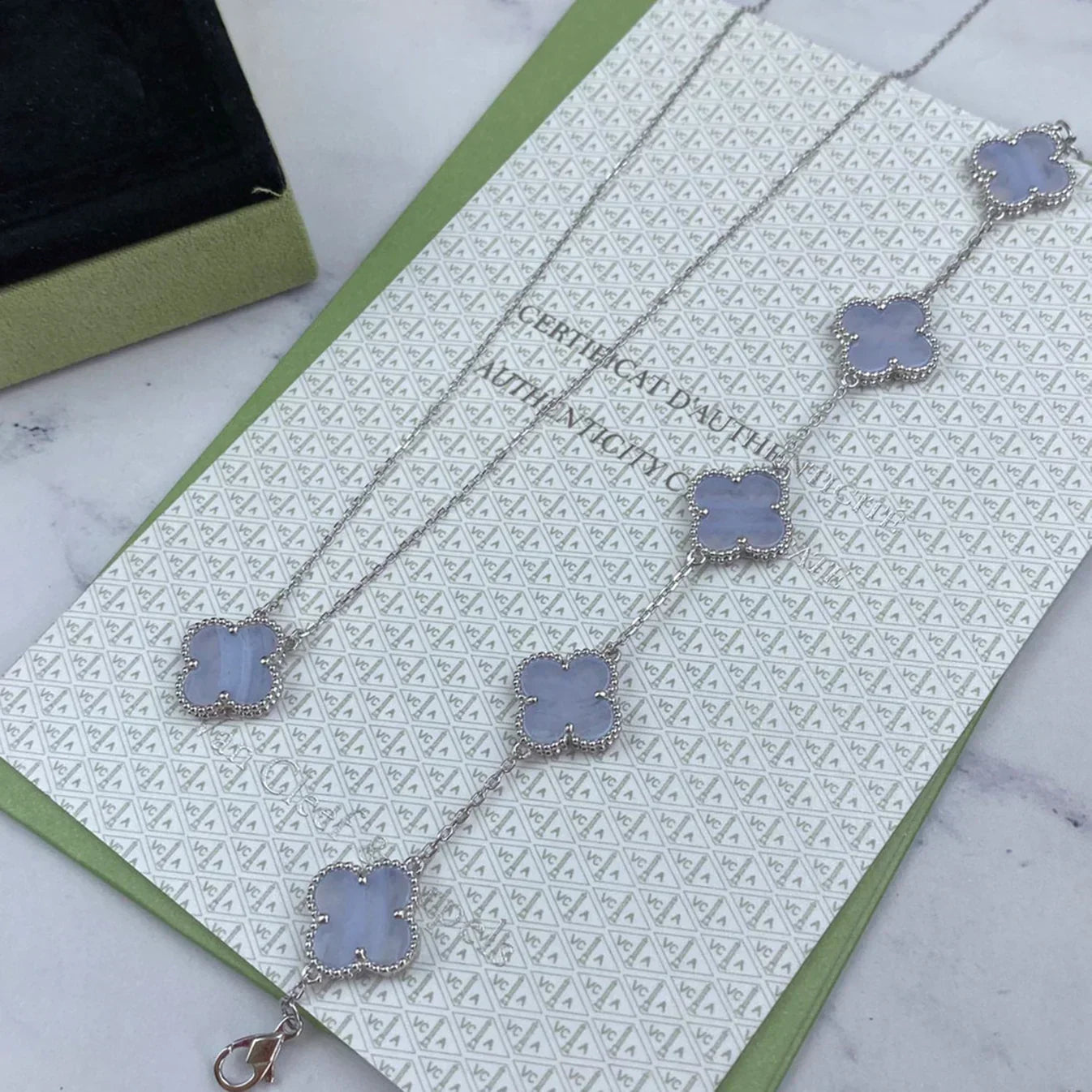 [Select] CLOVER 5 MOTIF PURPLE CHALCEDONY BRACELET COLLECTION