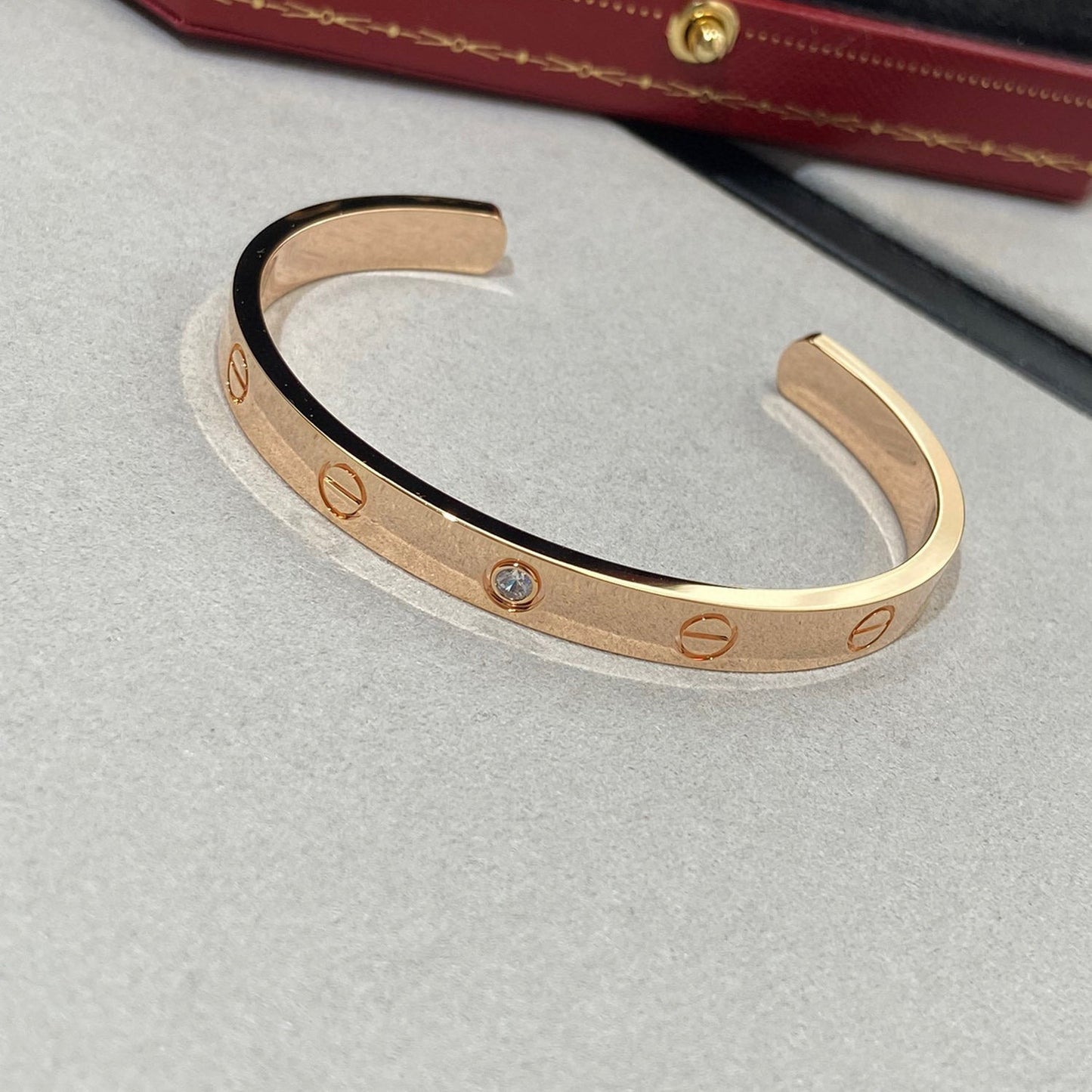 [Select]LOVE BRACELET 6.1MM 1 DIAMOND OPEN CUFF