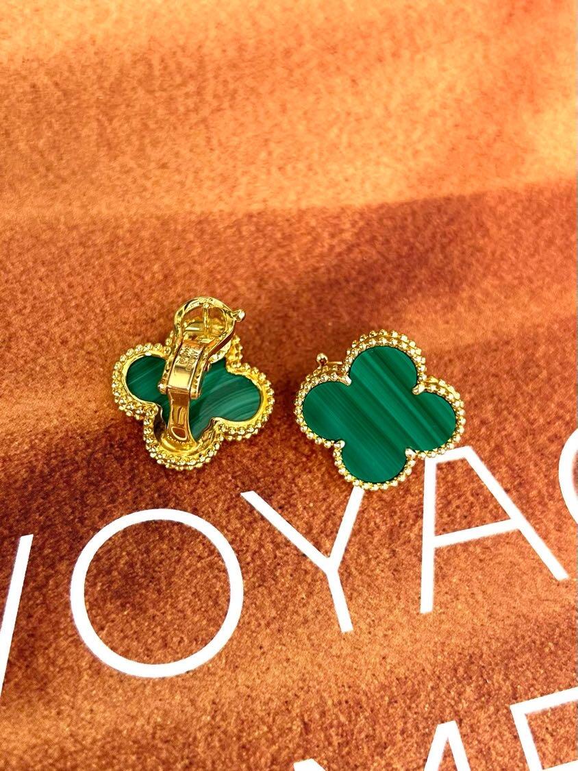 [Select] CLOVER LARGE (20mm) 1 MOTIFS GREENER MOP STUD EARRINGS