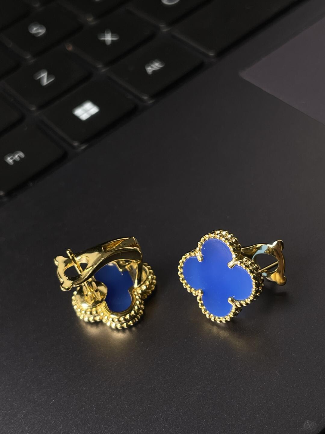 [Select] CLOVER LARGE (20mm) 1 MOTIFS BLUE MOP STUD EARRINGS