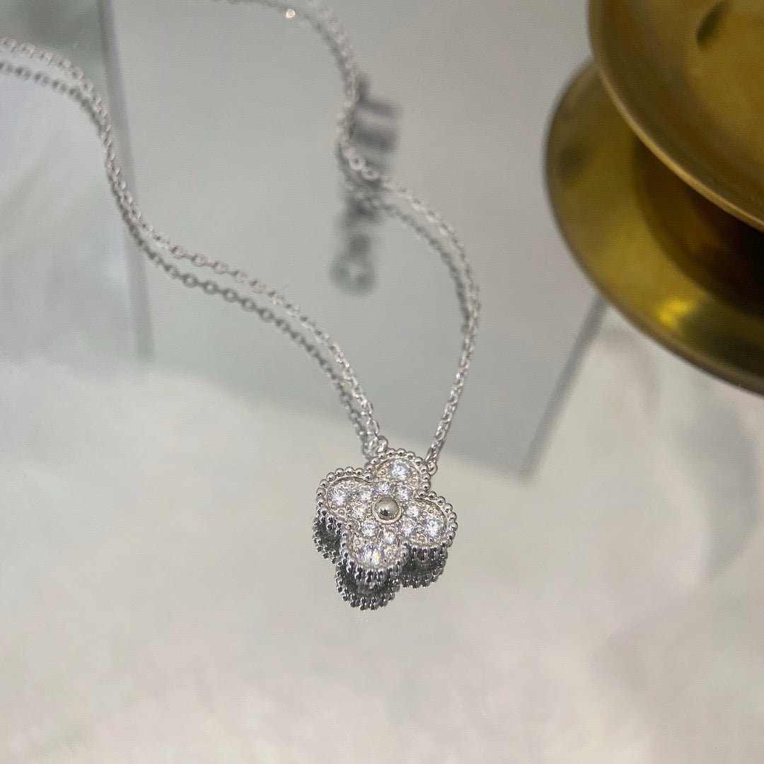 [Select]CLOVER 15MM DIAMOND SINGLE FLOWER NECKLACE