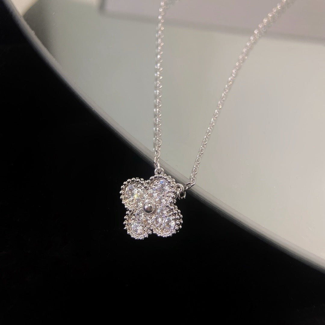 [Select]CLOVER 15MM DIAMOND SINGLE FLOWER NECKLACE