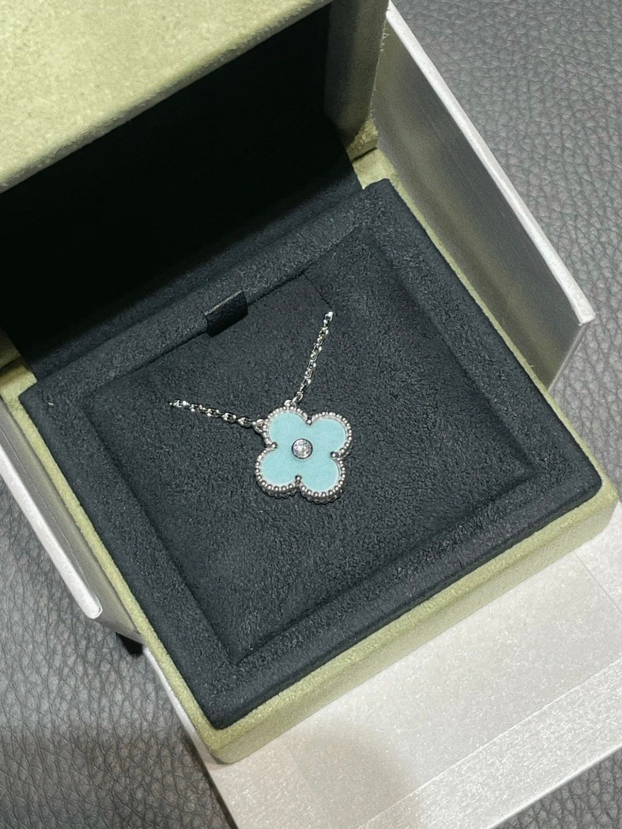 [Select]CLOVER 1 DIAMOND LIGHT BLUE SILVER NECKLACE